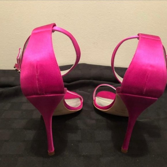 Manolo Blahnik Eufida Pink Sandal Crystal Buckle - Picture 6 of 7